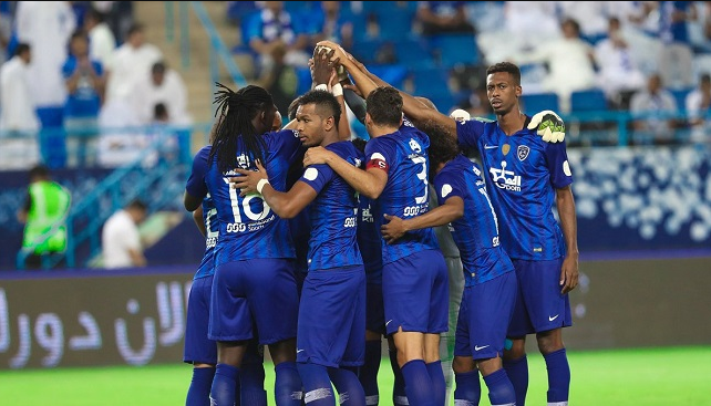 صور لعيبه الهلال