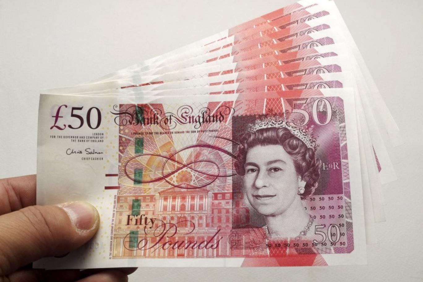 100 جنيه استرليني كم ريال؟! سعر الجنيه الاسترليني مقابل الريال السعودي في بنوك المملكة 1 100 جنيه استرليني كم ريال