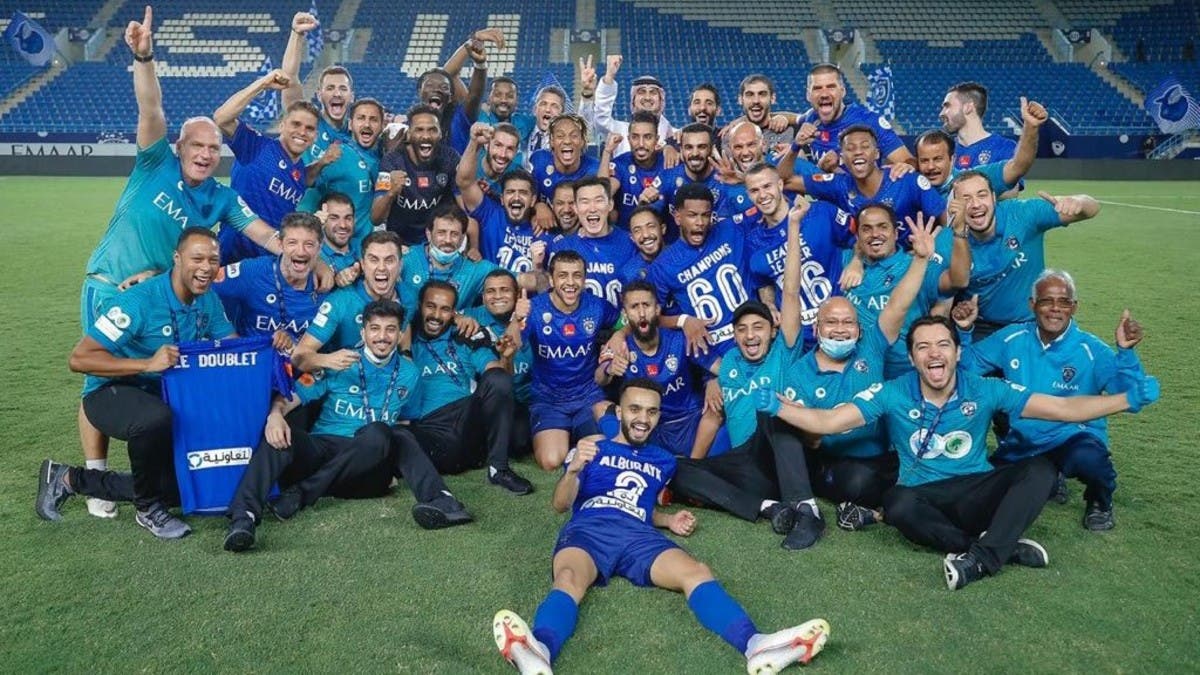 صور لعيبه الهلال