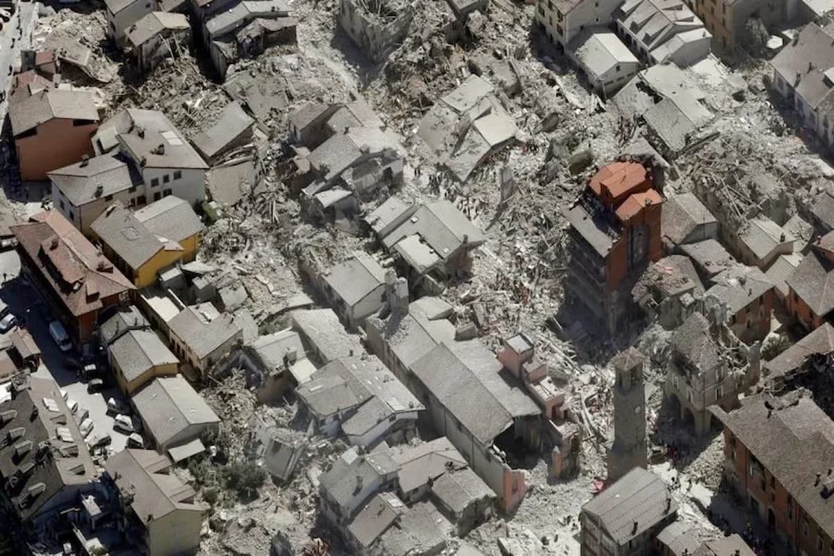 ما تفسير حلم النجاة من الزلزال؟ 1 ما تفسير حلم النجاة من الزلزال؟