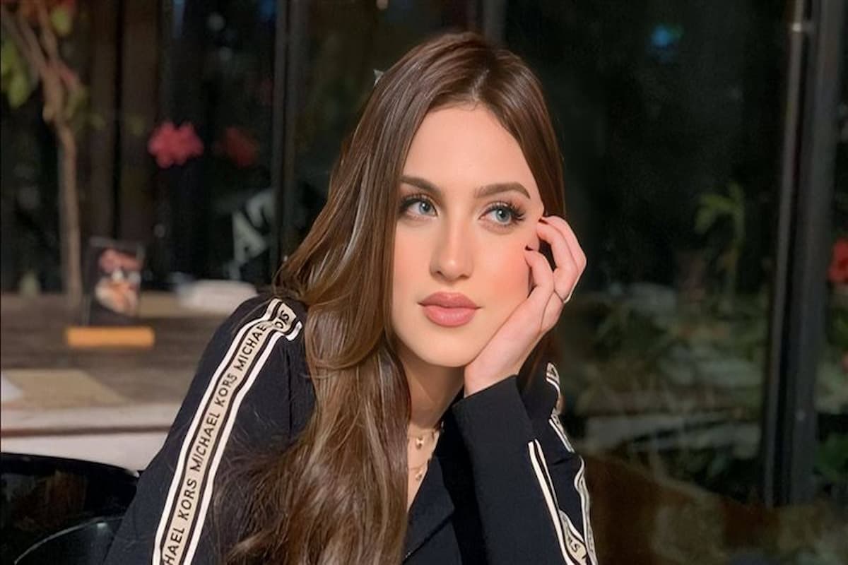 ياسمين عز