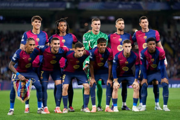 اسماء لاعبين برشلونة وصورهم 2025 أسماء اللاعبين القديمة والجديدة 1 اسماء لاعبين برشلونة وصورهم 2025